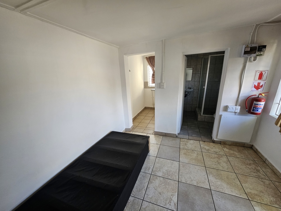 10 Bedroom Property for Sale in Brandwag Free State